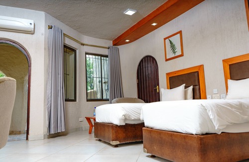 Kariba Hotel | Caribbea Bay Resort