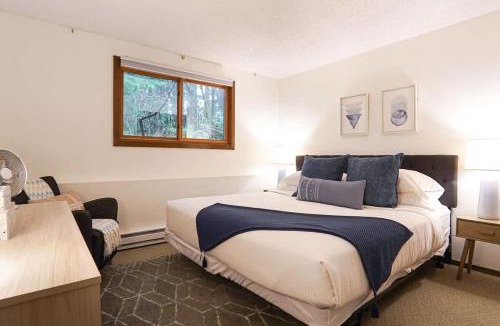 Glacier House | Cedar Suite at Snowater