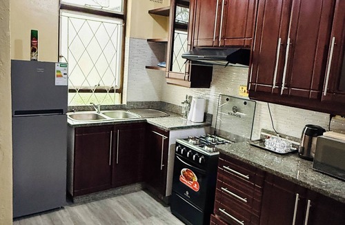 Mutare Apartment | Centrally-located 2 Bedroom Apartment in Mutare, Zimbabwe