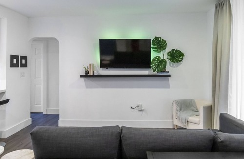 West Little River House | Centrally Located - Family Friendly