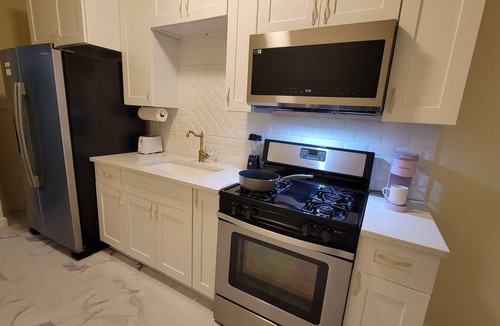 Jefferson Apartment | Charming 1-bedroom apartment, WiFi, AC, 5 minutes to Downtown San Antonio