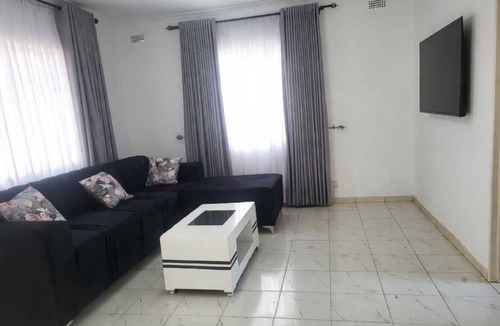 Harare Cottage | Charming 2 Bed Cottage Westgate Harare
