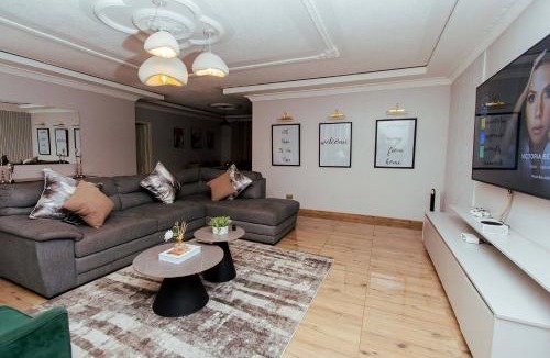 Harare House | Charming 3 Bedroom BB in Harare, Perfect for Families and Travelers
