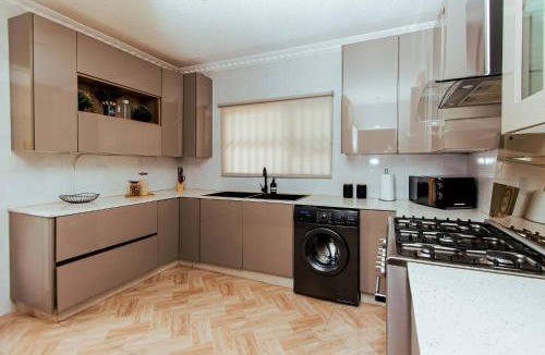 Harare House | Charming 3 Bedroom BB in Harare, Perfect for Families and Travelers