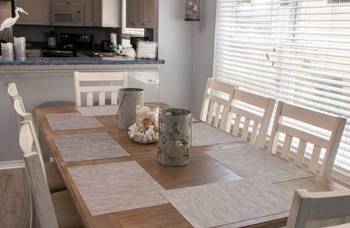 Crystal Beach House | Charming 5BR Beach House in DESTIN-Walk to Beach-Heated Pool-Golf Cart Included!