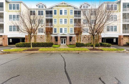 Sun Ridge Condo | Charming condo near the pool with hot tub & tennis