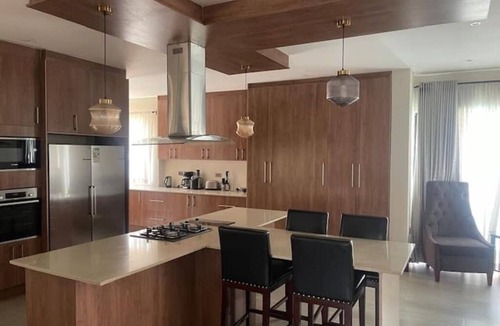 Cathedral Hill House | Charming Double-Storey Villa in Roma Park | Private Pool Family-Friendly