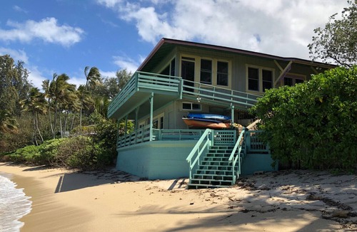 Kawela Bay House | Charming Historic 1910 Kawela Bay Beachfront Property! 2 Homes, Sleeps 17