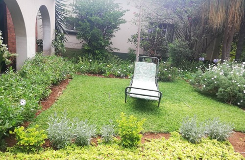 Bulawayo House | Charming Victorian Guesthouse just 1km from City Center!
