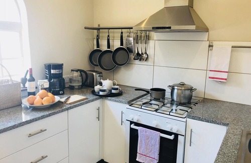Harare Apartment | Chic studio nestled in a lovely garden with pool - 2254