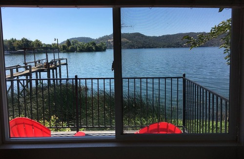 Clearlake Park Hotel | Clear Lake Cottages & Marina