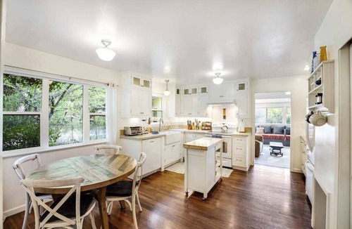 Cloverdale House | Cloverdale 2BR cottage with private creek beach & firepit — dogs OK