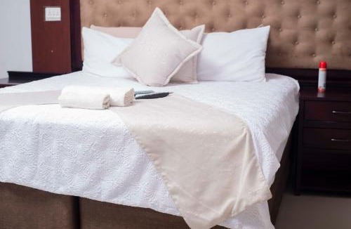 Kwekwe Apartment | Comfort-driven hotel rooms in Hazeldene - 2335