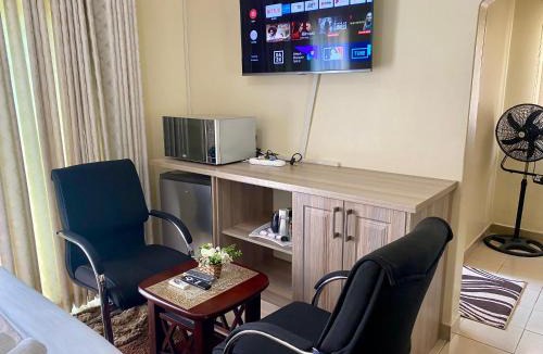 Harare Apartment | Comfortable one-bedroom retreat in central New Chadcombe - 2319