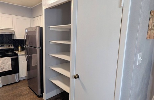 Northwest Los Angeles Heights Condo | Comfy & Cozy 1-bedroom condo in San Antonio with AC and Wifi