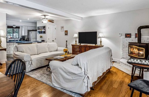 West Hartford Condo | Condo with Fireplace, Windsor Village