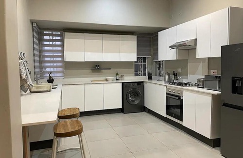 Bulawayo Apartment | Contemporary 2 bed in Suburbs - 2081