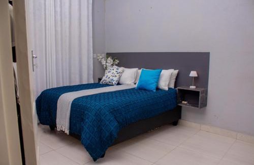 Kariba Apartment | Contemporary one-bedroom apartment in Kariba Heights - 2382