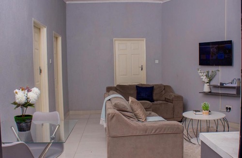 Kariba Apartment | Contemporary one-bedroom apartment in Kariba Heights - 2382
