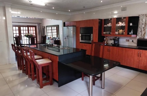 Harare Apartment | Contemporary, spacious guesthouse surrounded with green garden and pool in Mount Pleasant - 2063