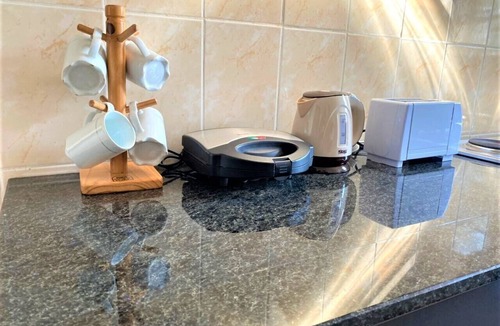 Chegutu Apartment | Cosy studio with kitchenette in Norton - 2120