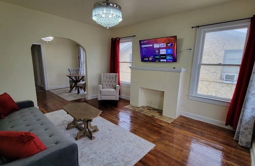 Jefferson Apartment | Cozy 1-bedroom apartment 5 minutes to Downtown San Antonio, Riverwalk, Pearl