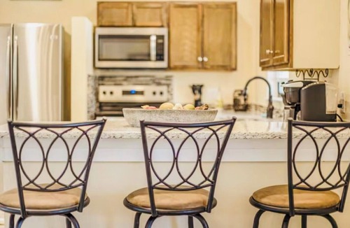 Bulverde Cottage | Cozy 2 bedroom getaway in Bulverde on gated 5 acres near to downtown Bulverde
