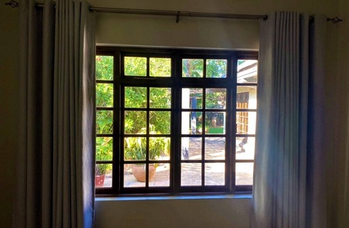 Bulawayo Apartment | Cozy 3 Bedroom House with unique bathrooms - 2084