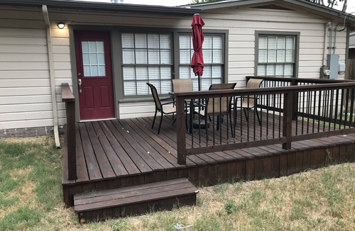 Shearer Hills - Ridgeview House | Cozy Home Away from Home Located Perfectly in the Heart of San Antonio.