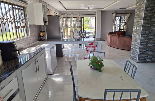 Chiawa Conservancy Apartment | Cozy retreat near 7070 High way with easy access to major attractions in Lusaka.
