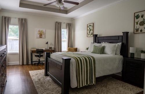 Crestview House | Cozy Retreat Patio Big Kitchen Fishing Nearby