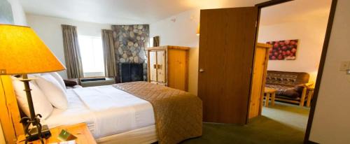 Tomah Hotel | Cranberry Country Lodge