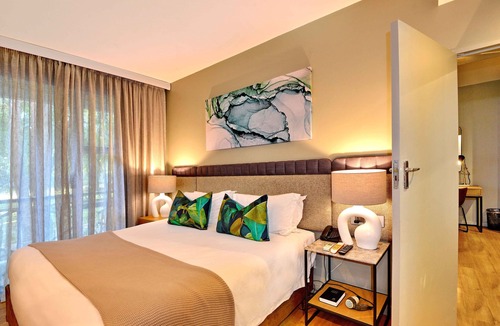 Harare Hotel | Cresta Lodge - Harare