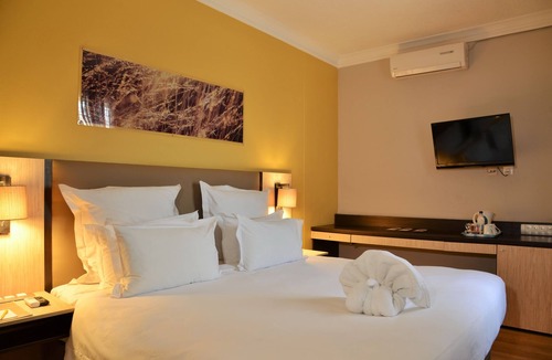 Harare Hotel | Cresta Oasis