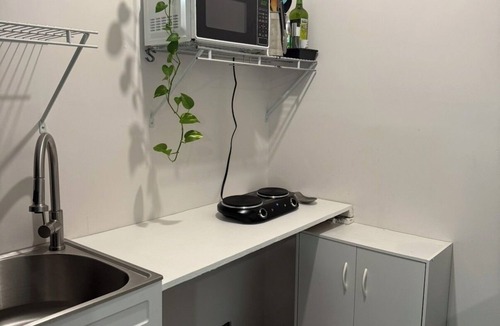Ridge Wood Heights Apartment | Cute Studio near Siesta Key
