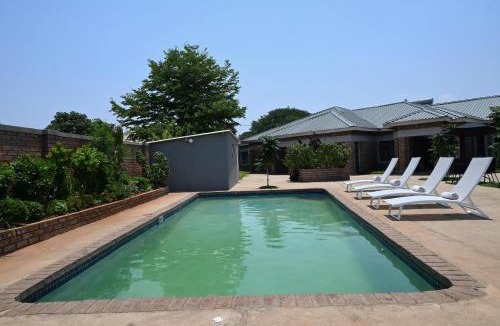 Midlands Cabin | Dade Residences