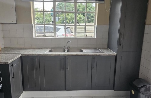 Harare Bed & Breakfast | Dahlia