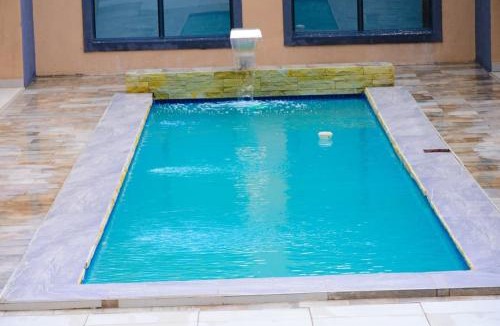 Bulawayo Bed & Breakfast | De Lux Villa