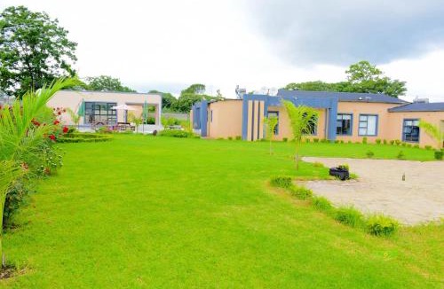 Bulawayo Bed & Breakfast | De Lux Villa