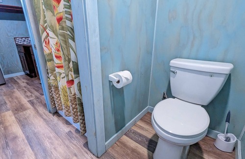 Kapoho Cabin | Deluxe Premium Cabin at Eco Retreat & Farm-Stay