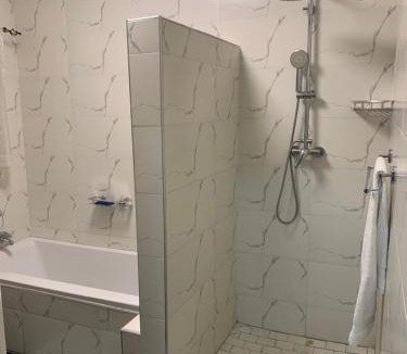 Chinhoyi House | Denzels Guesthouse