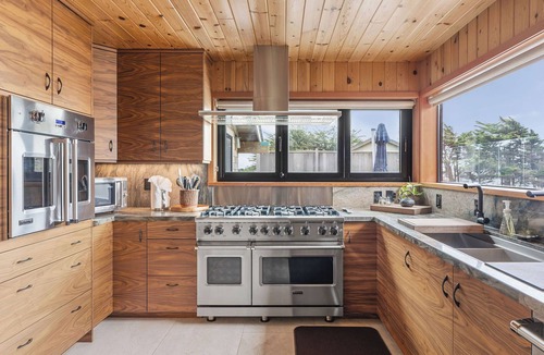 Gualala House | Dew Point Retreat, by Vinifera Homes