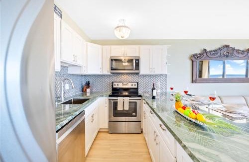 Waikiki Apartment | Diamond Head Dreams Beach Condo with Ocean View!