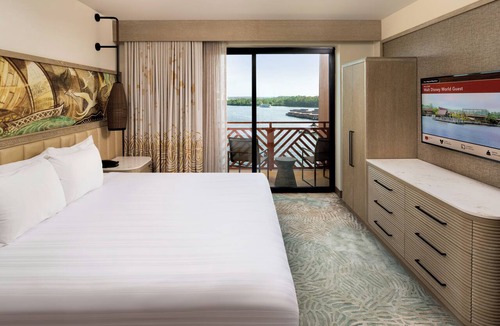 Bay Lake Hotel | Disney's Polynesian Villas & Bungalows