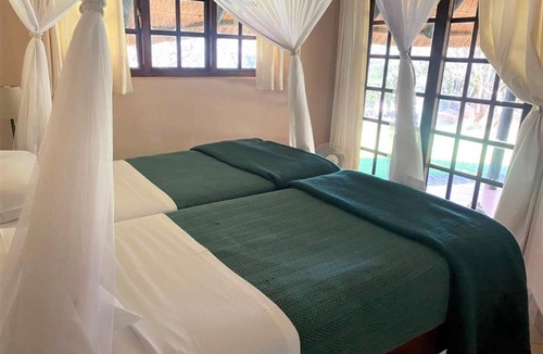 Bulawayo Apartment | Double Lodge in Natural African Bush - 2111