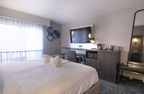 Livermore Hotel | DoubleTree by Hilton Livermore, CA