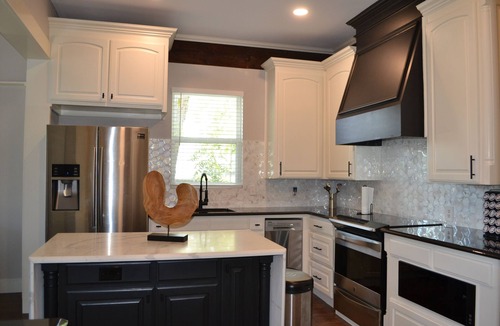 Near East Side House | Downtown San Antonio cozy 3BR 2BA with free parking