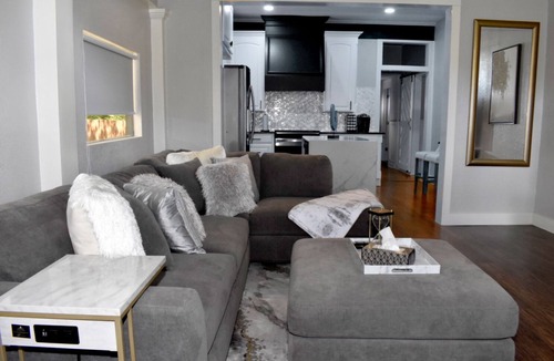 Near East Side House | Downtown San Antonio cozy 3BR 2BA with free parking