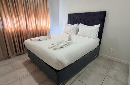 Victoria Falls Apartment | Dreams Apartments 115