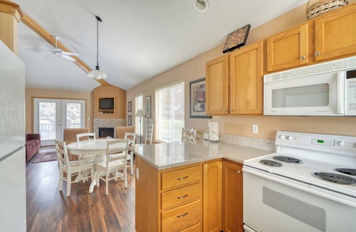 Redmond House | Eagle Crest Hole in One!